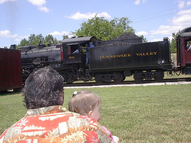 AnnaDaddywatchingtrain2